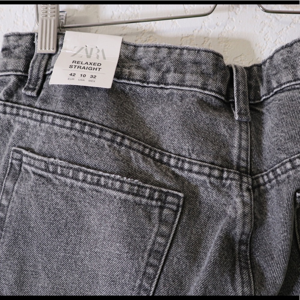 Relaxed Fit Denim - Picture 4 of 5